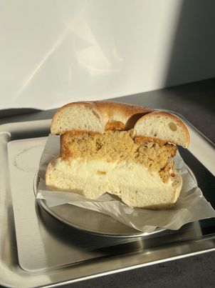 柚蕉花生夾心貝果(半份)🥯